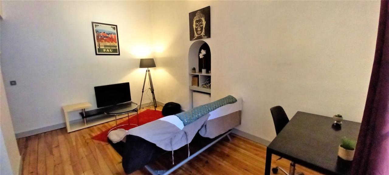 Apartamento Le Gambetta T2 Cosy Hypercentre Wifi Fibre Avec Parking Pau Exterior foto