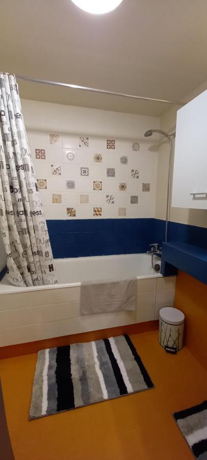 Apartamento Le Gambetta T2 Cosy Hypercentre Wifi Fibre Avec Parking Pau Exterior foto