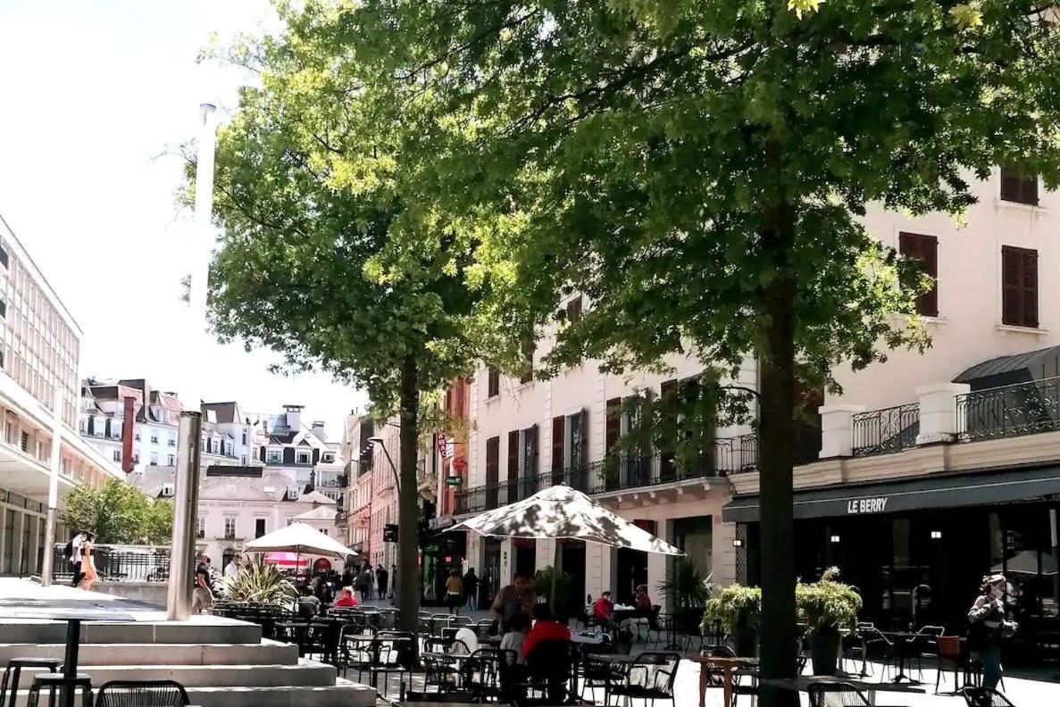 Apartamento Le Gambetta T2 Cosy Hypercentre Wifi Fibre Avec Parking Pau Exterior foto