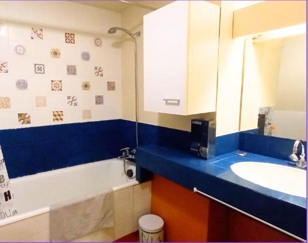 Apartamento Le Gambetta T2 Cosy Hypercentre Wifi Fibre Avec Parking Pau Exterior foto